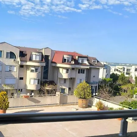 кара миа Apartment