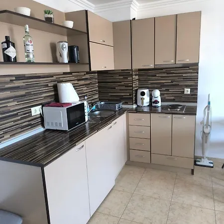 кара миа Apartment